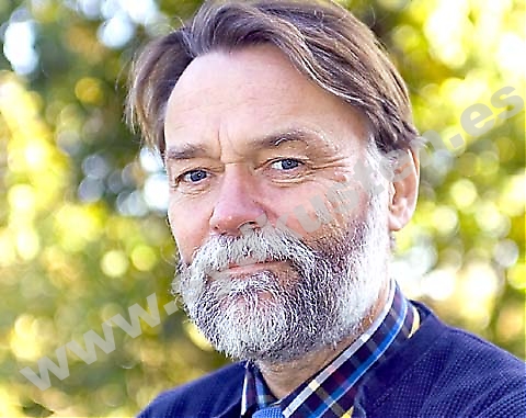 Leif Sjöholm, socialchef i Täby kommun, tror att äldreboende utomlands är 
framtiden.